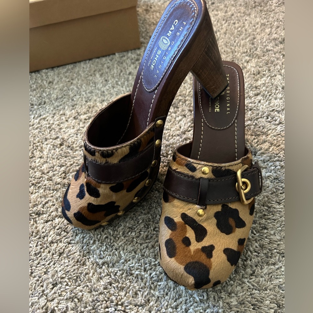 Women’s size 9 never worn clogs